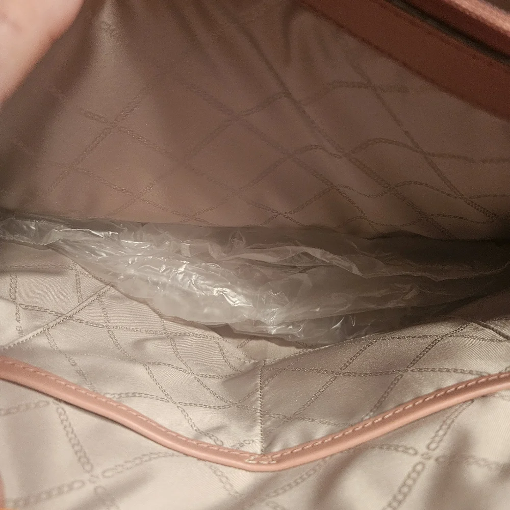 Michael Kors Pink and Whte Women's Tote Bag - Picture 9 of 12